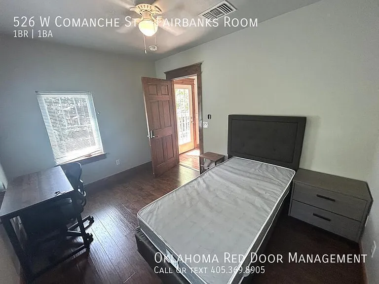 526 W Comanche St — Photo 7
