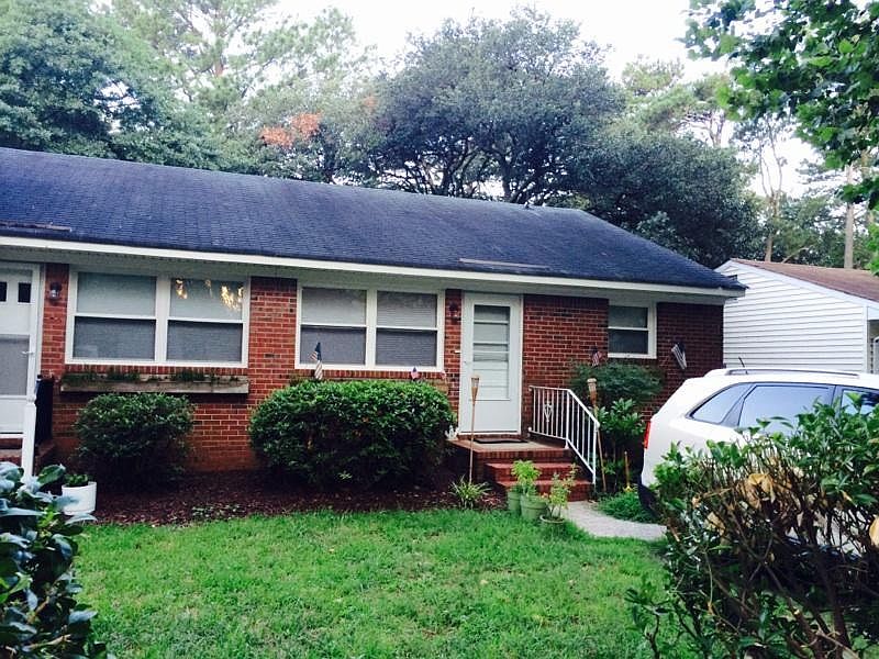 1st image of 2205 Bayberry St #B