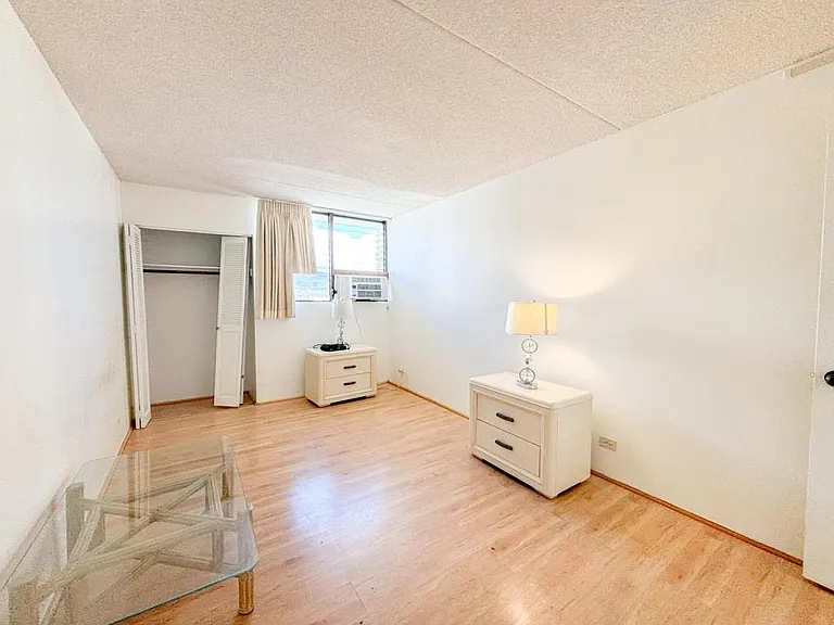 2240 Kuhio Ave #2505 — Photo 7