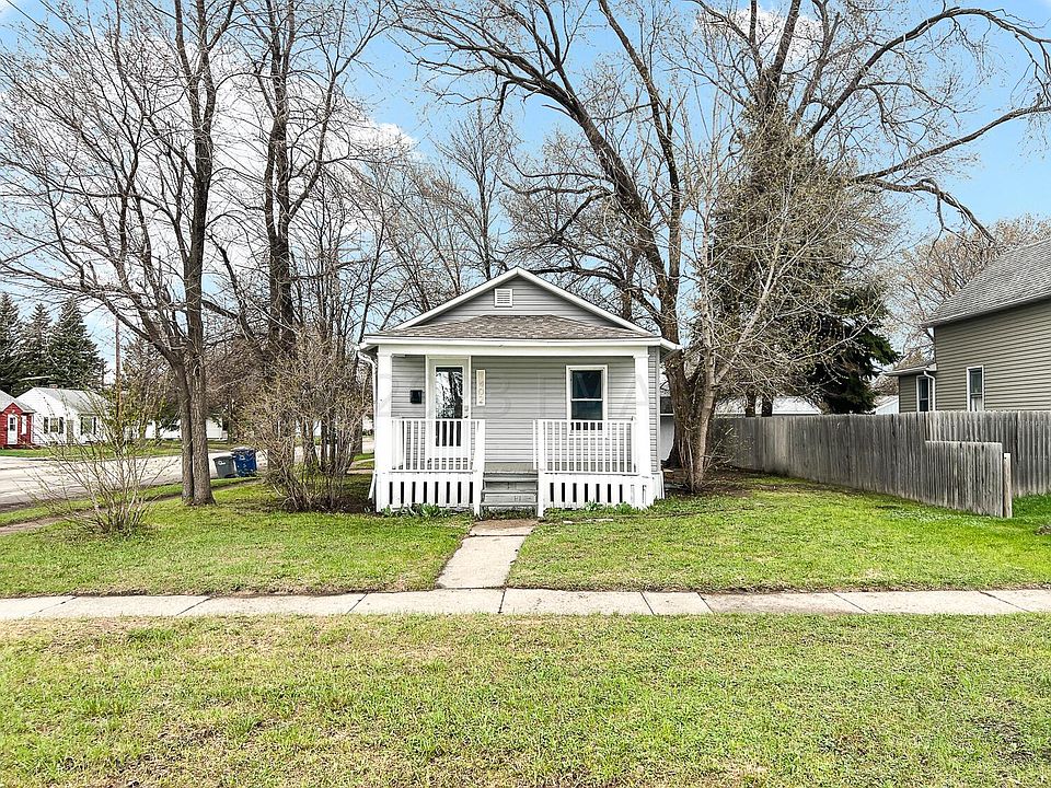 1402 2nd Ave N, Moorhead, MN 56560 Zillow