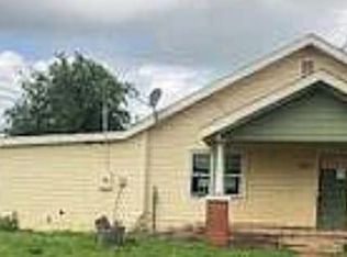 701 N Arizona St, Shamrock, TX 79079