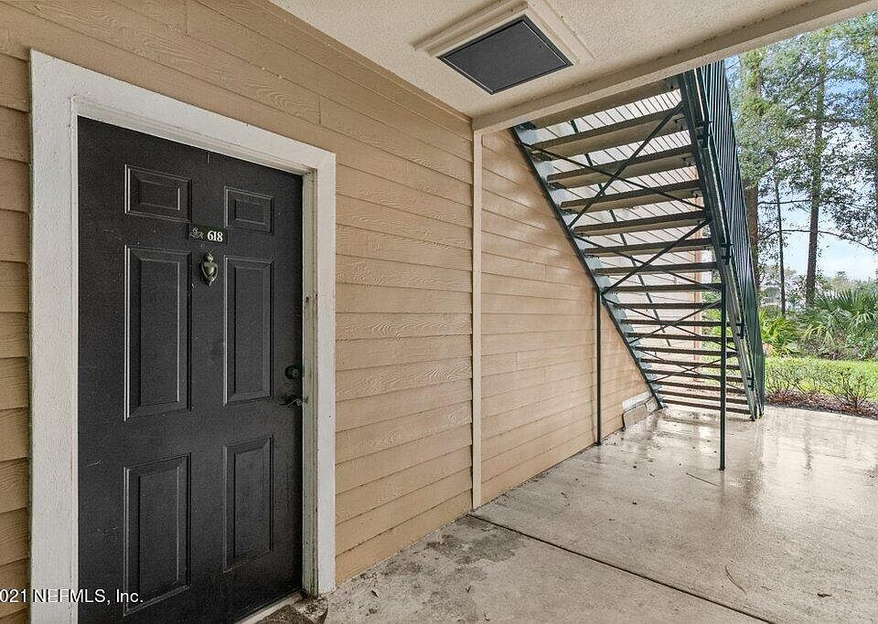 1st image of 13810 SUTTON PARK Drive #618