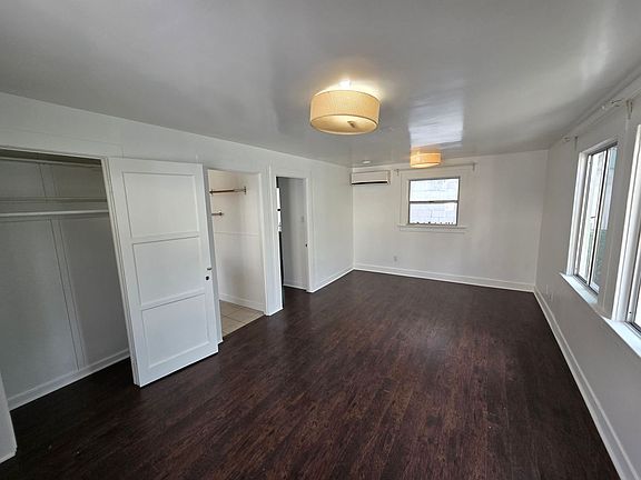 2nd image of 4628 York Blvd