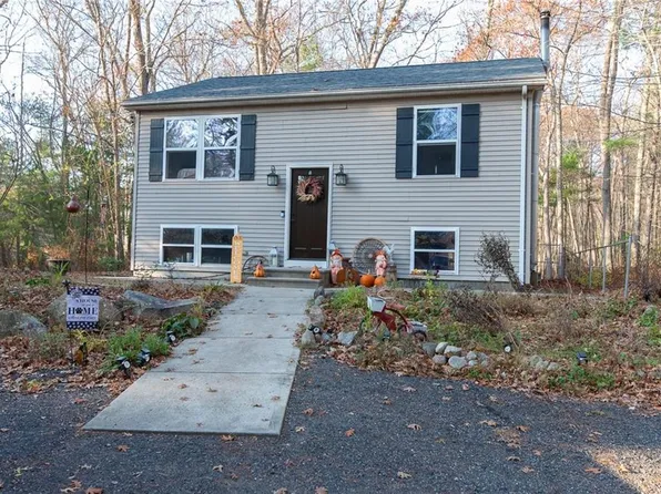 719 Central Pike, Scituate, RI 02857