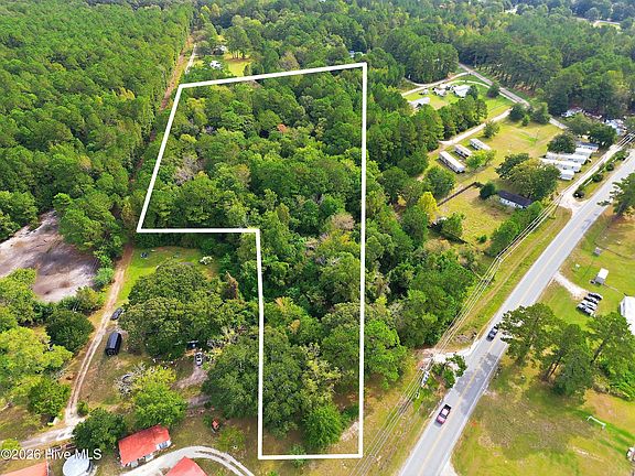 3rd image of 255 Old Fountain Road
