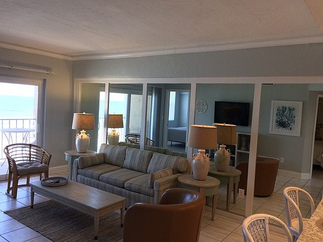 Living area w/ oceanfront