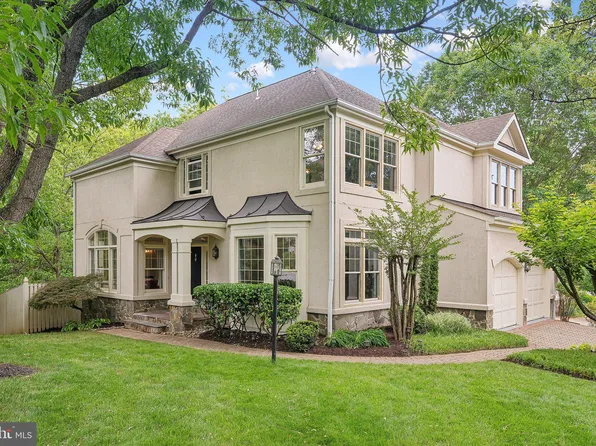 2905 Darnley Pl, Vienna, VA 22181