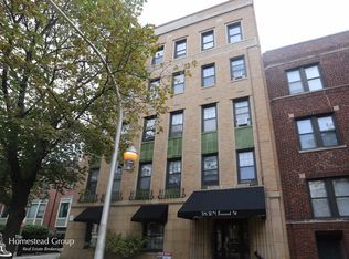 3800 N Fremont St #409, Chicago, IL 60613
