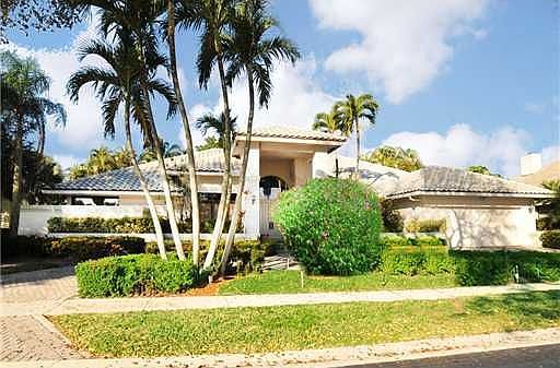 Home For Sale In Broken Sound