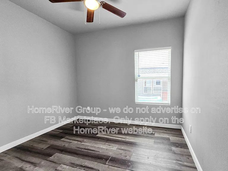 1429 Missouri Ave — Photo 11