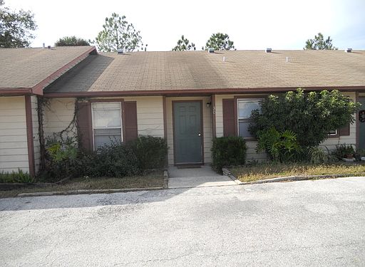 2nd image of 30 Sandalwood Ct