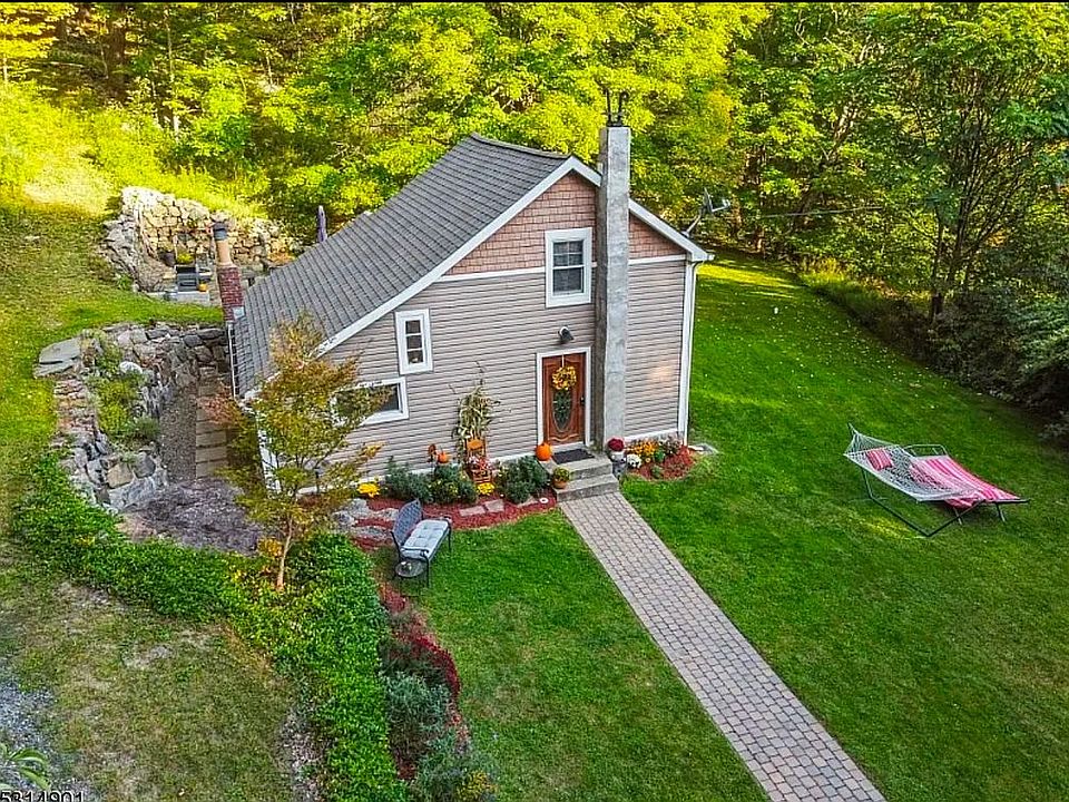 1st image of 67 Glenwood Mountain Rd