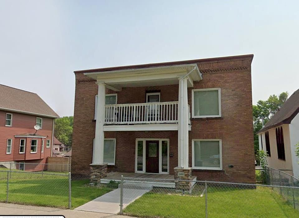 1st image of 506 Newton Ave N