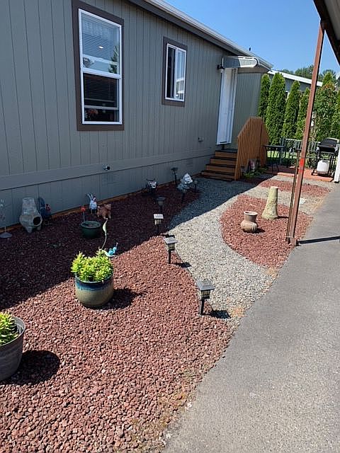 1st image of 300 SW 7th Ave Unit 605
