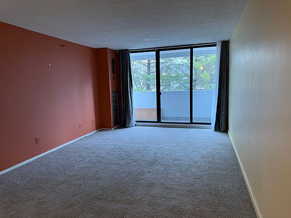 3rd image of 5911 Edsall Rd APT 601