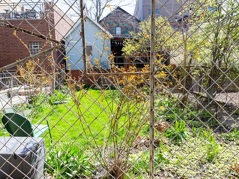 1079 N Marshfield Ave #BST — Photo 41