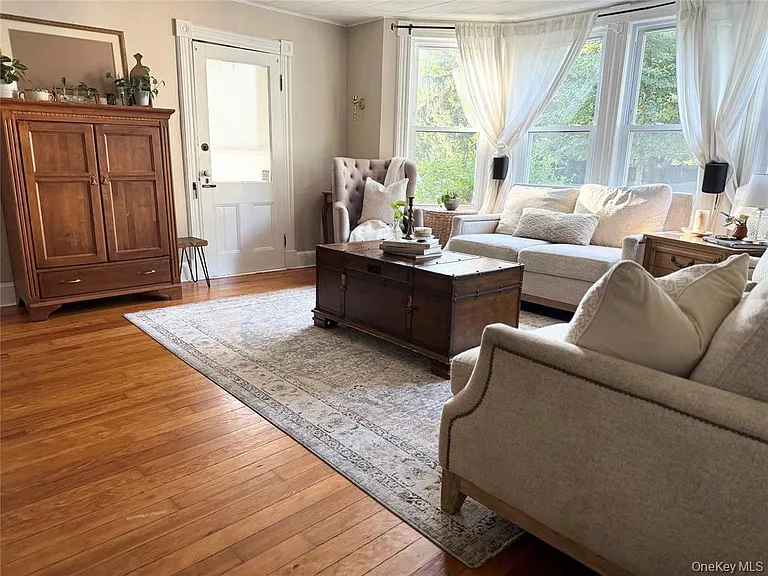26 Rollstone Ave #1 — Photo 5