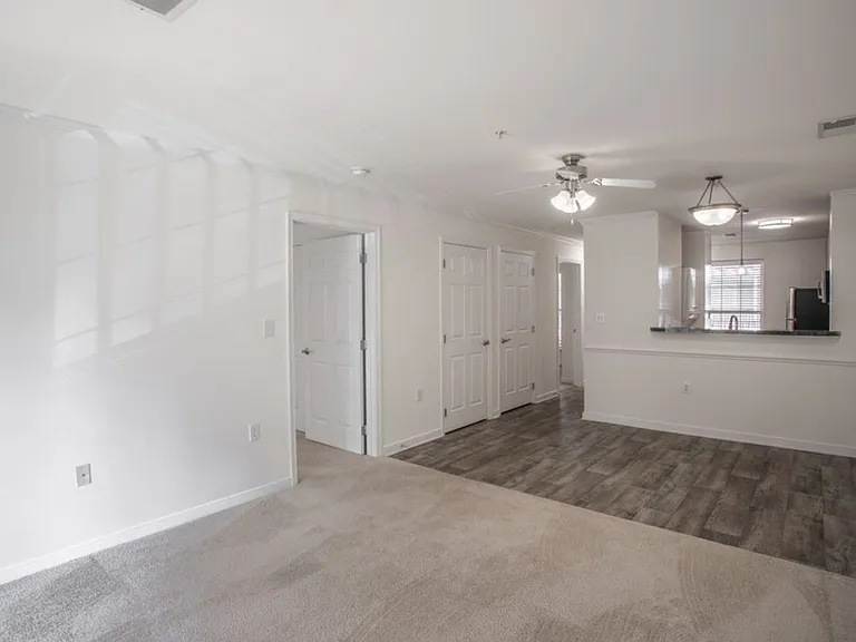 1056 Centerbrooke Ln — Photo 5