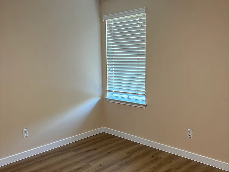 11612 Mc Dows Hole Ln — Photo 10