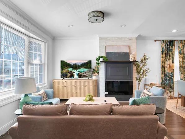 (undisclosed Address), Nutley, NJ 07110