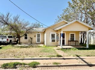 117 W 10th St, Robert Lee, TX 76945