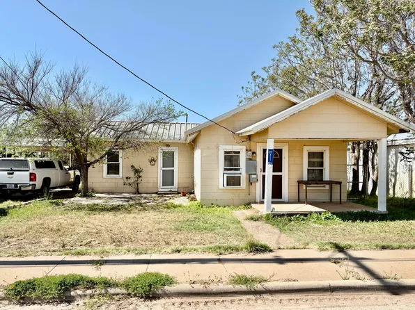117 W 10th St, Robert Lee, TX 76945