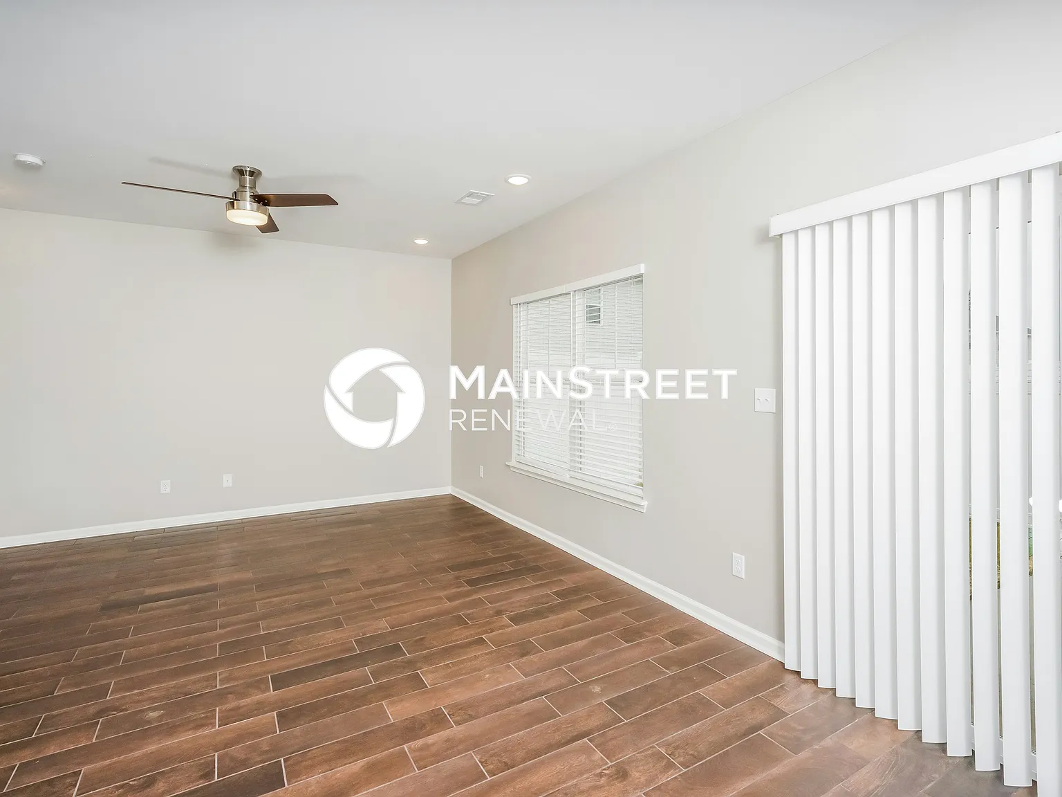2063 Paddle Wheel Dr — Photo 3