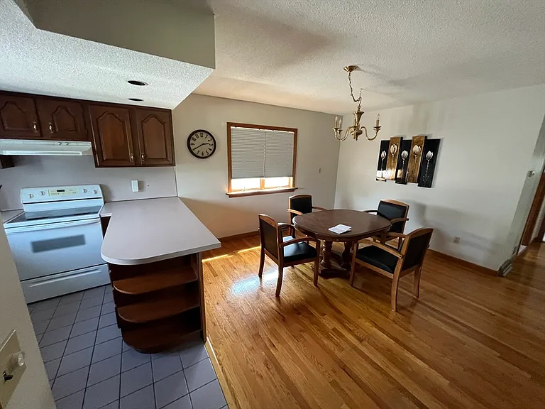 9 Indian Leap St #1 — Photo 6