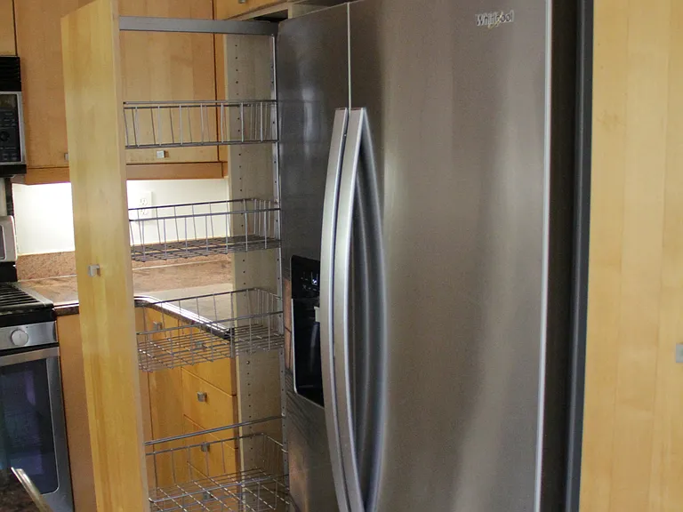 6107 Maylane Dr — Photo 28
