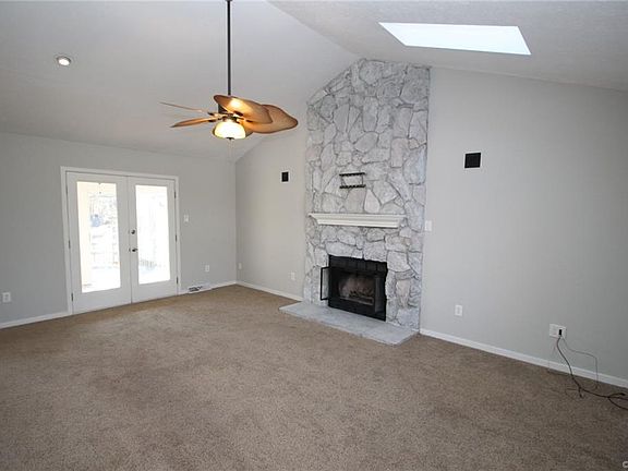 4th image of 3355 Blueberry Hill Ln