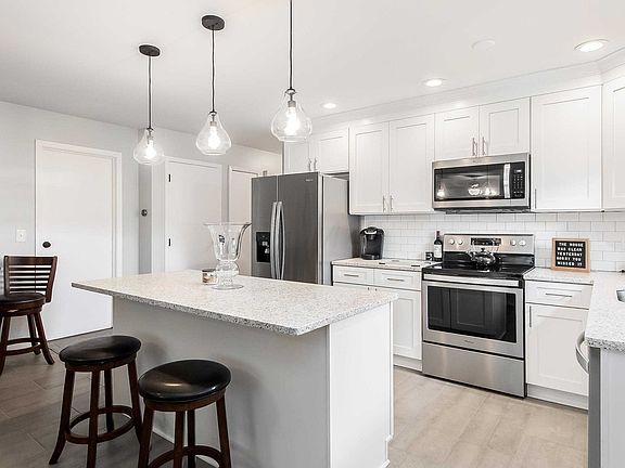 3rd image of 1314 Cambrian Ct