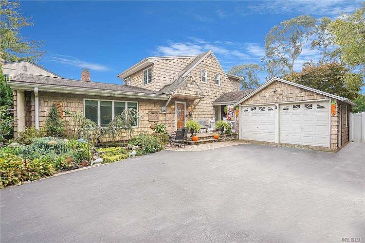 1st image of 30 Grand Pl