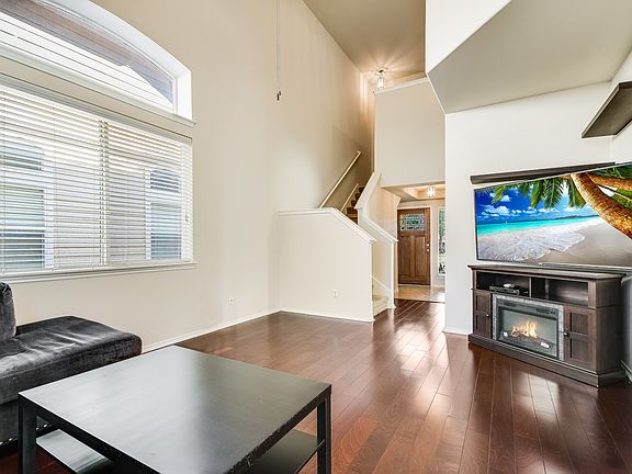 4th image of 9600 Beechnut Dr #19