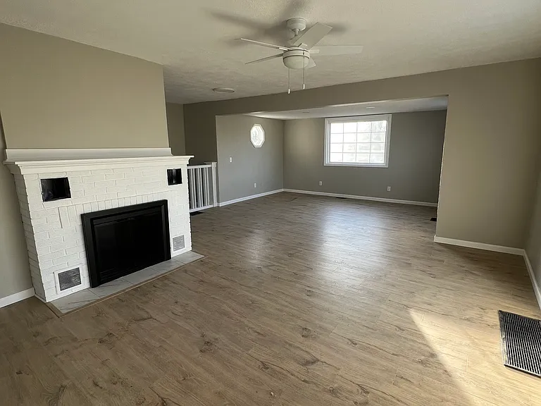 5204 E State Blvd — Photo 2