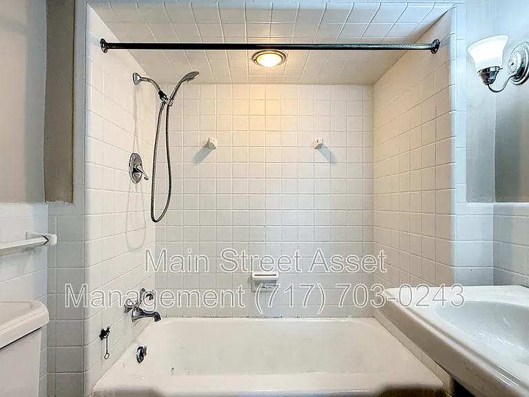 139 S 29th St #1 — Photo 18