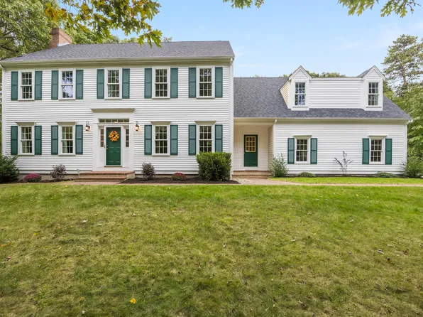 27 Wolf Hill, East Sandwich, MA 02537