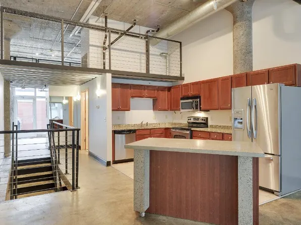 521 7th St S #103, Minneapolis, MN 55415