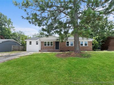 415 Palmerland Dr, Hope Mills, NC, 28348