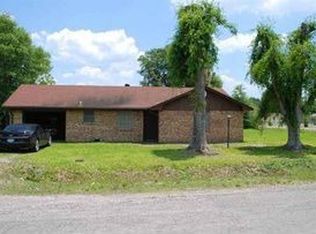 5961 Candlelite Dr, Beaumont, TX 77713