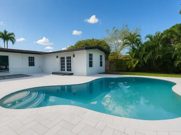 1399 NE 38th St, Fort Lauderdale, FL 33334