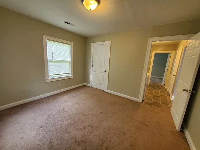 1634 Peartree Rd — Photo 7