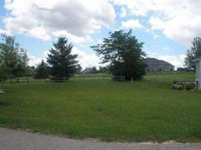 2nd image of 638 Heidi Way