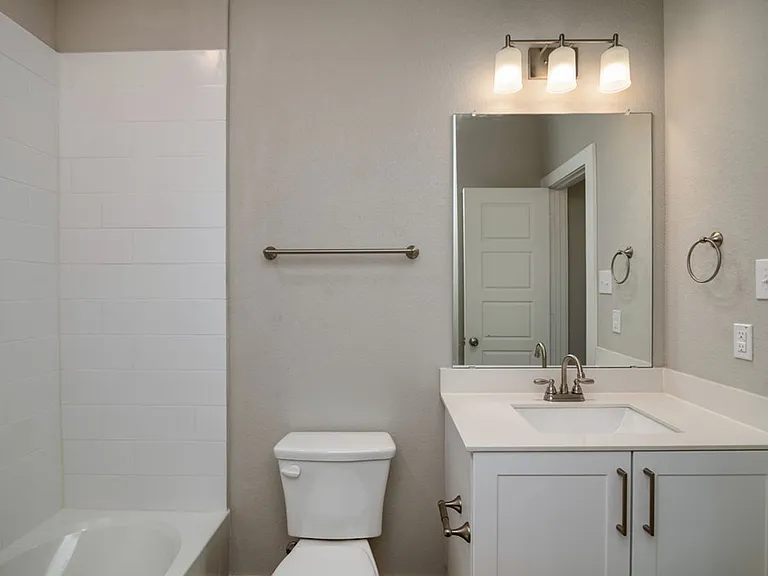 711 Harvest Moon Dr — Photo 13