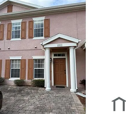 4 bed, 1400 sqft, $2,400 — Photo 1