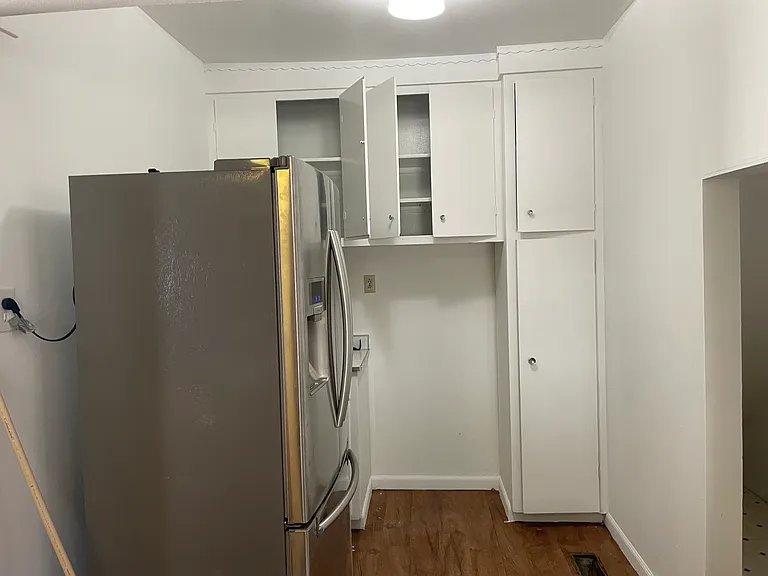 620 Webster St — Photo 2