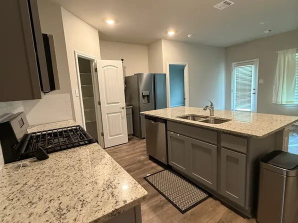 311 Broussard Hill Dr, Broussard, LA