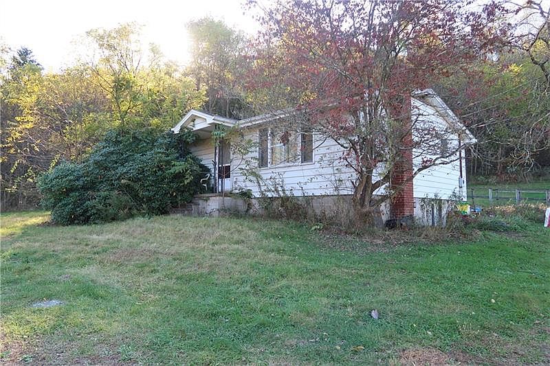 1st image of 1215 Stoney Ln