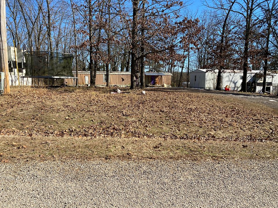 2nd image of 201 Cherokee Loop Ln