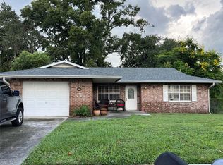 1217 Oak Valley Dr, Seffner, FL 33584