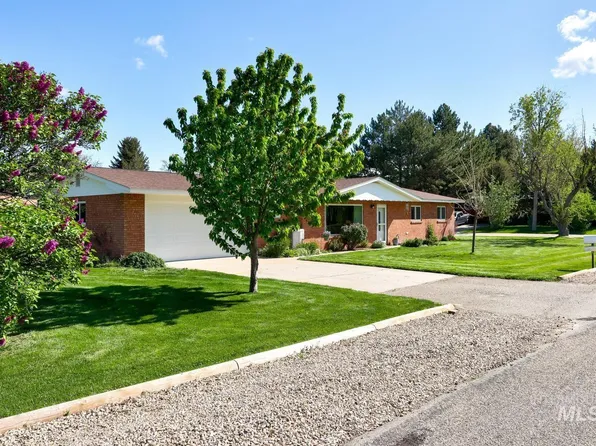 2170 E Karen Dr, Meridian, ID 83646
